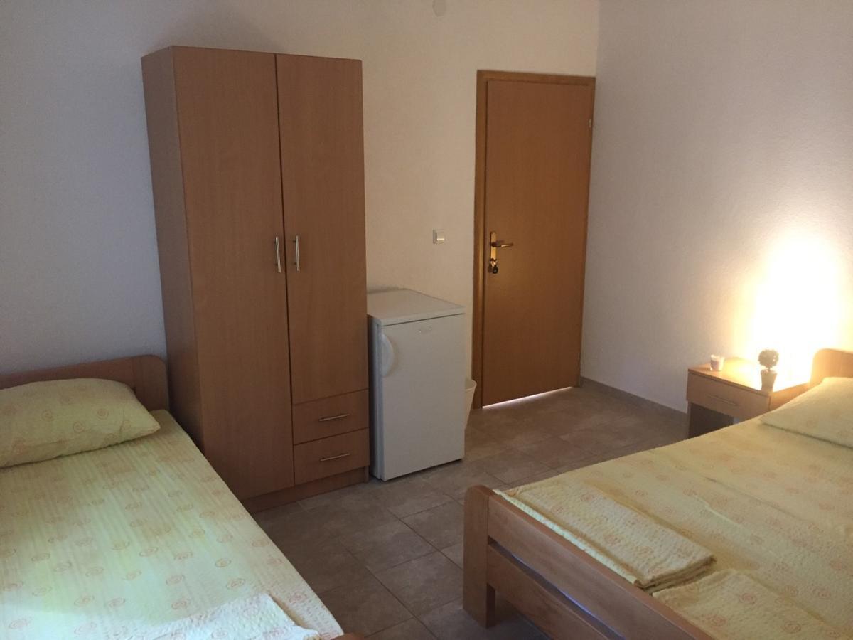Apartment And Rooms Barbaric Neum Extérieur photo